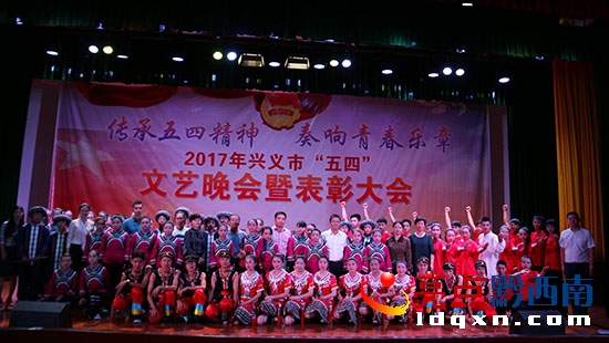 合影留戀.JPG